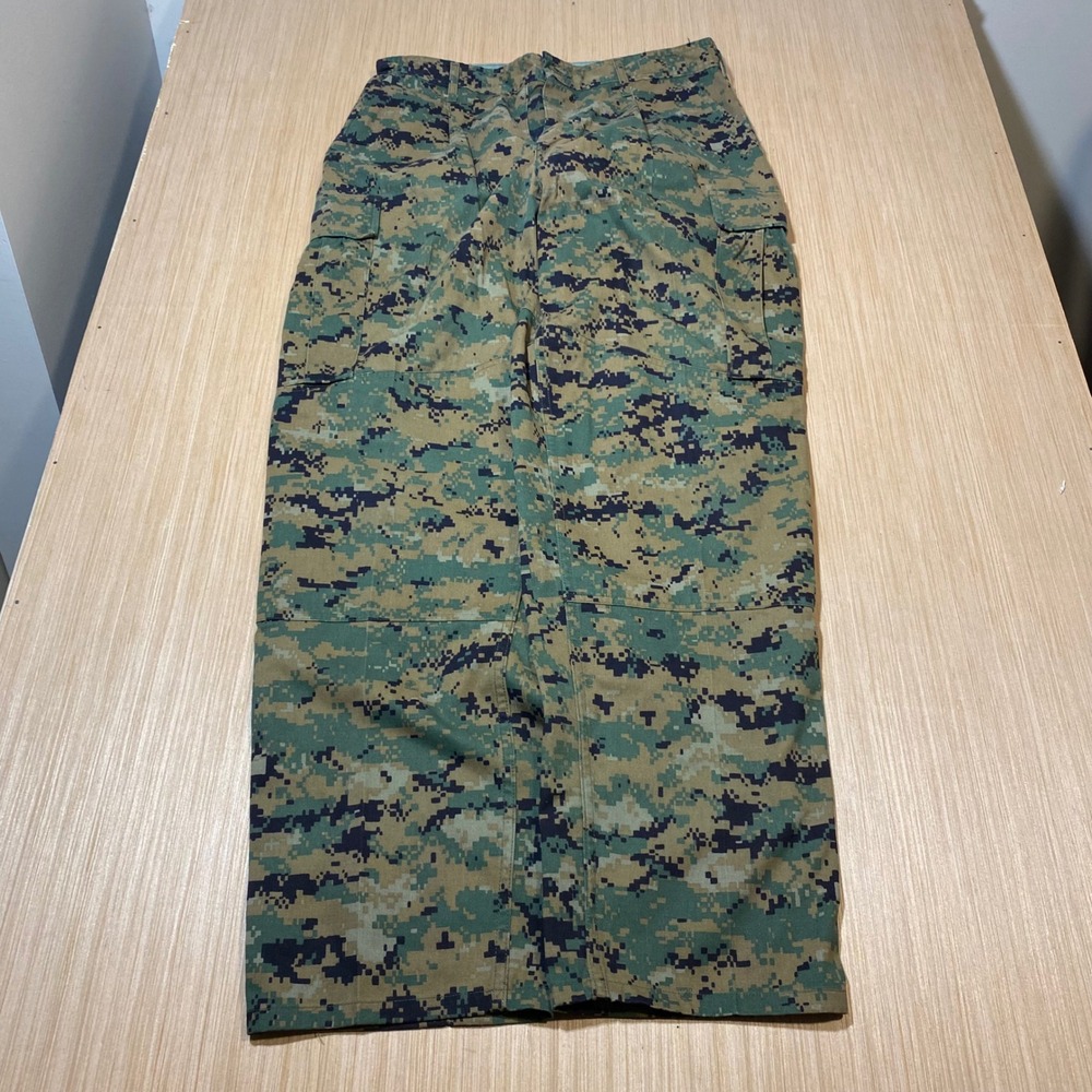 USMC MARPAT Woodland Digital Camo Cargo Trousers Medium Regular 8415-01-484-2974